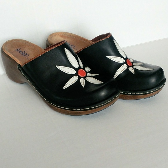 indigo by clarks clogs